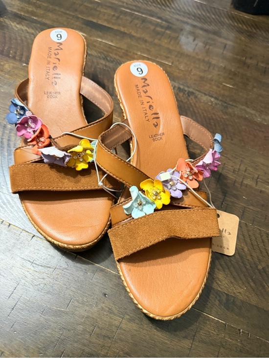Mariella Shoes - Maricelli Tan Leather Slide Sandals with Multicolor Floral Trim